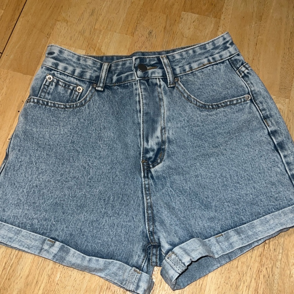Never worn. Size Small